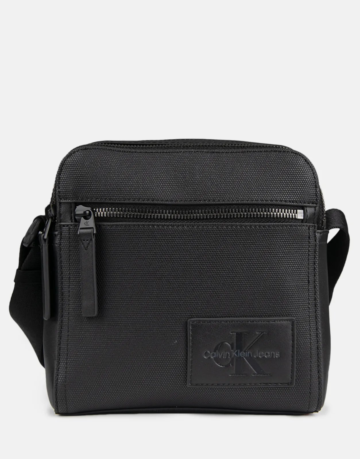 Calvin klein jeans camera bag on sale