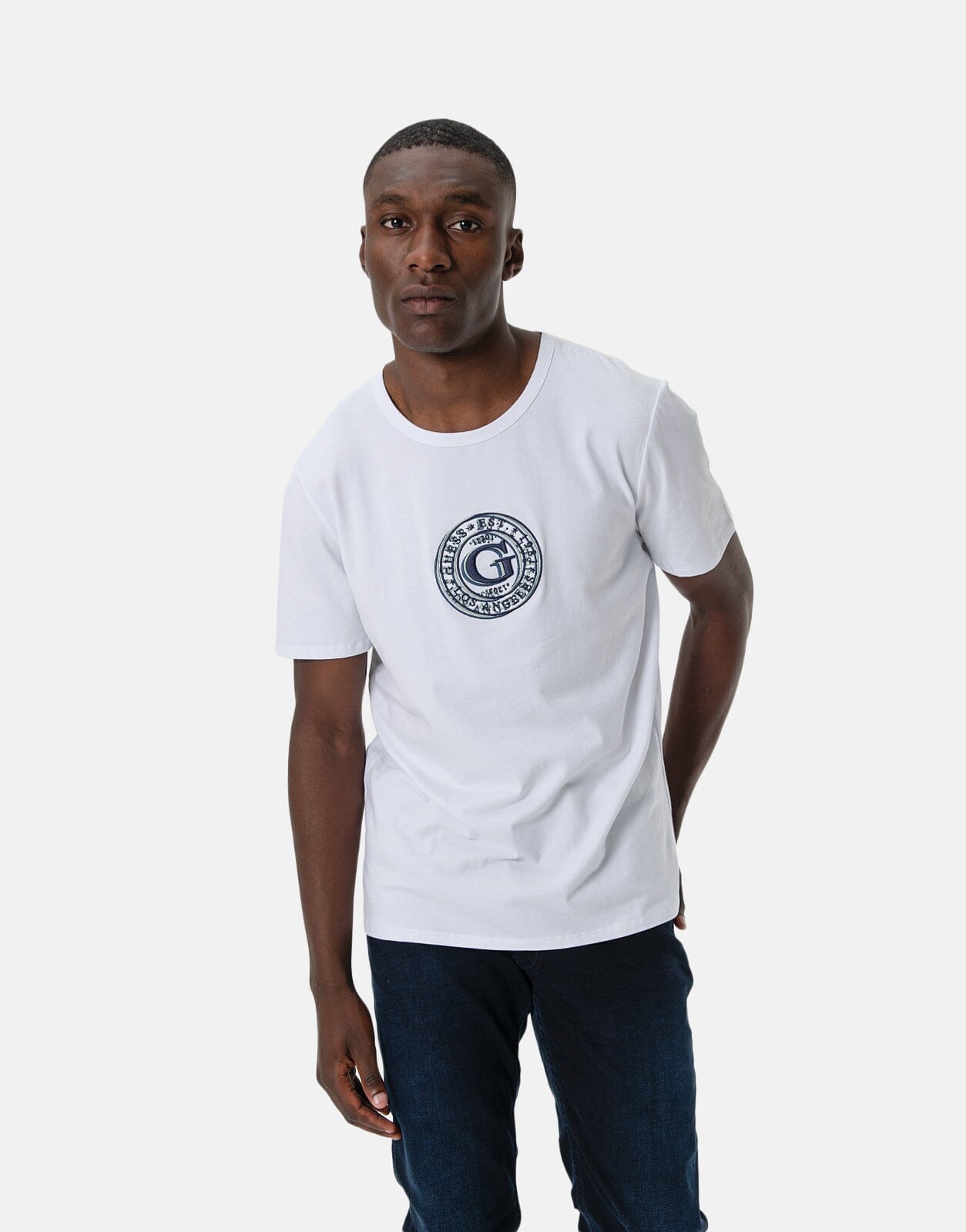 Guess white logo t shirt online