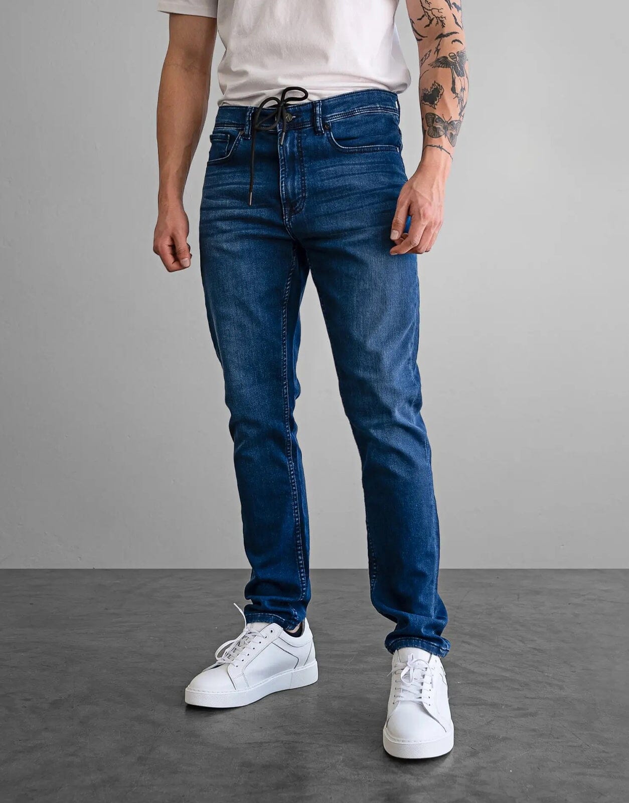 Fade Iconic Matte Blue Jeans