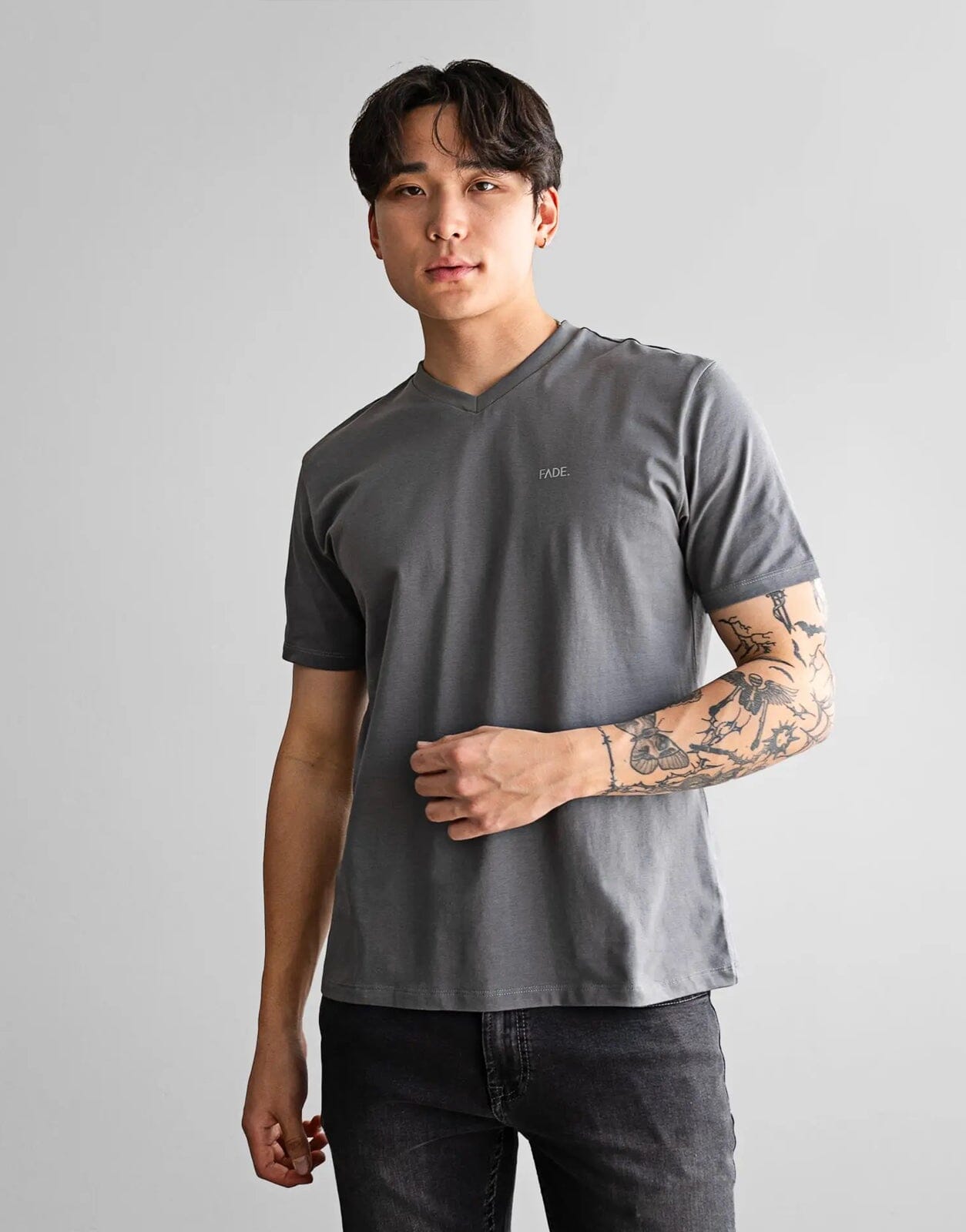 Fade Essential V-Neck Grey T-Shirt - Subwear